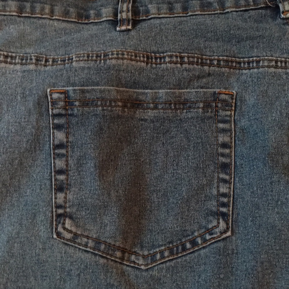 Plus size jeans - Picture 3 of 3